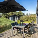 Einette - 100m From The Sea By Interhome *