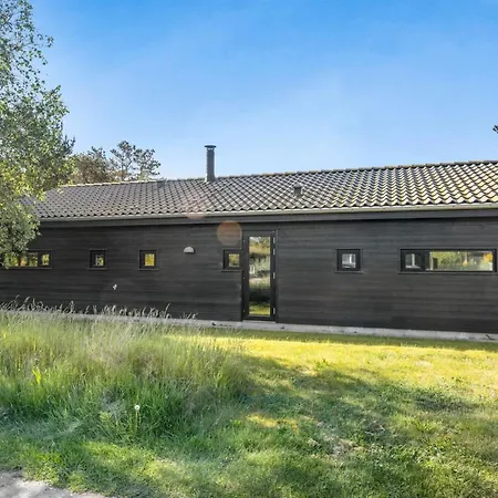 Einette - 100m From The Sea By Interhome *